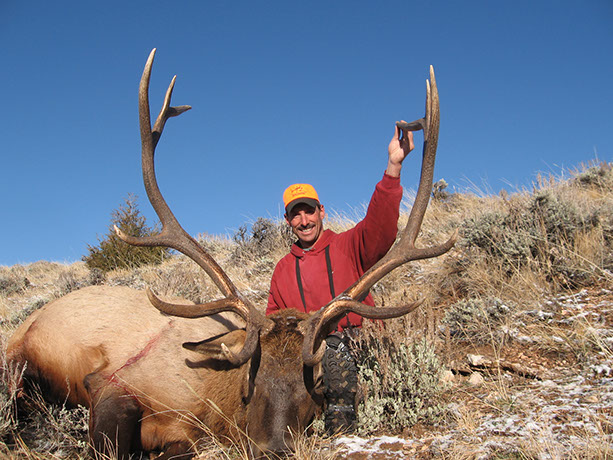 elk hunting, mule deer hunting, elk hunt wyoming, deer hunt wyoming, hunt wyoming private ranches, trophy mule deer, trophy elk, guided hunt wyo