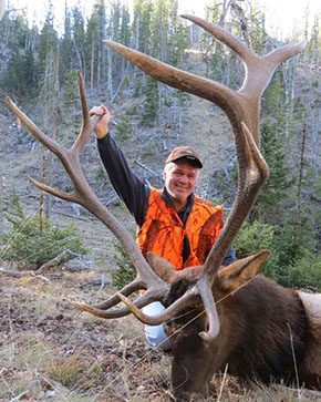 elk hunting, mule deer hunting, elk hunt wyoming, deer hunt wyoming, hunt wyoming private ranches, trophy mule deer, trophy elk, guided hunt wyo