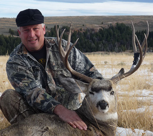elk hunting, mule deer hunting, elk hunt wyoming, deer hunt wyoming, hunt wyoming private ranches, trophy mule deer, trophy elk, guided hunt wyo