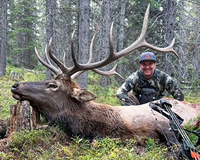 elk hunting, mule deer hunting, elk hunt wyoming, deer hunt wyoming, hunt wyoming private ranches, trophy mule deer, trophy elk, guided hunt wyo